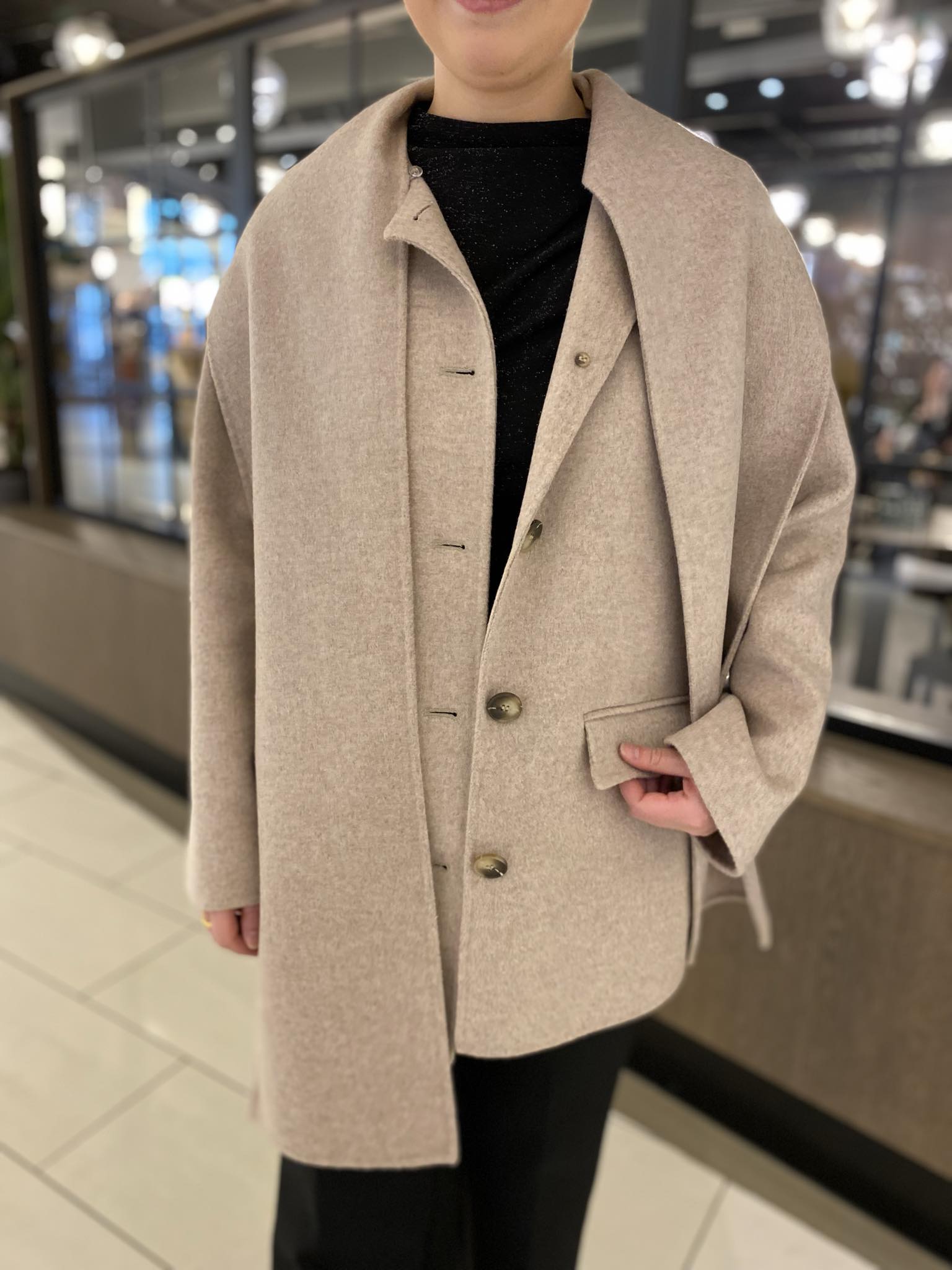 Pam Jakke - Beige/ Sandshell